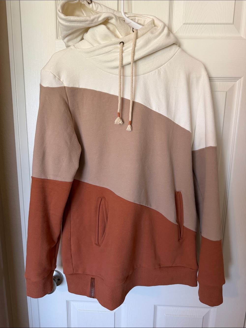 Ampersand Colorblock Pullover Hoodie in Cream, Taupe & Rust